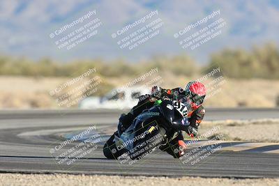 media/Dec-07-2025-CVMA (Sun) [[3e7d2de5dc]]/Race 16-Formula Middleweight/